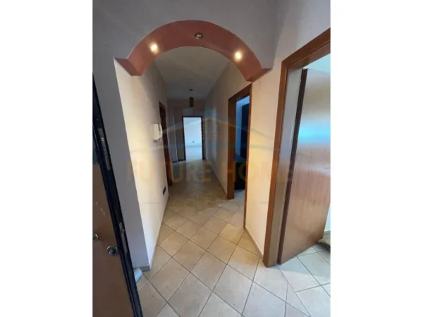 Tirane, shitet apartament Kati 6, 100 m² 250.000 € (ISH EKSPOZITA)
