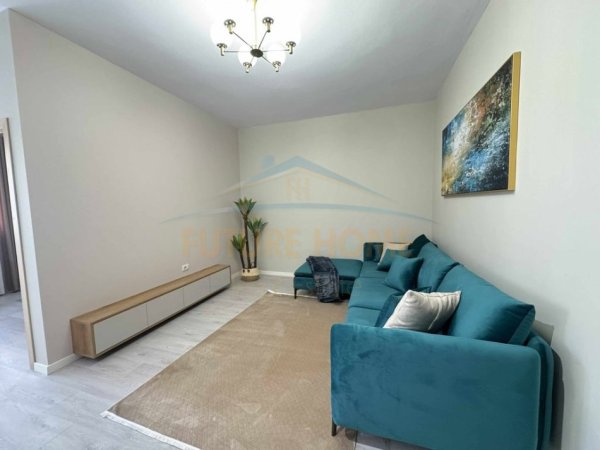 Tirane, shitet apartament 1+1+Ballkon Kati 5, 53 m² 89.000 € 