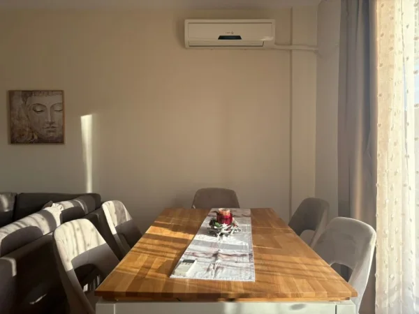 Tirane, jepet me qera apartament 2+1 Kati 2, 90 m² 600 € (rruga ebasanit)