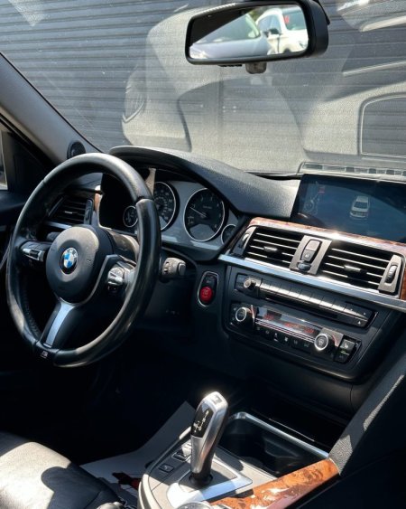 Tirane, shes makine BMW 328d XDRIVE Nafte, e zeze automatik Klima 8.500 €