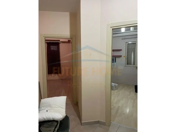Tirane, shitet apartament Kati 1, 130 m² 263.000 € (ISH PARKU)