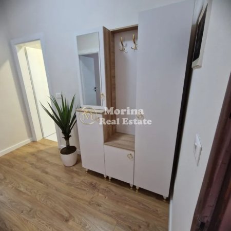 Tirane, jepet me qera apartament 2+1 Kati 1, 75 m² 800 € (Vasil Shanto)