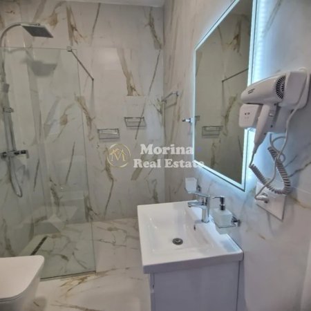 Tirane, jepet me qera apartament 2+1 Kati 1, 75 m² 800 € (Vasil Shanto)