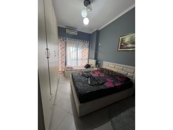 Tirane, shitet apartament Kati 8, 103 m² 155.000 € (UNAZA E RE)