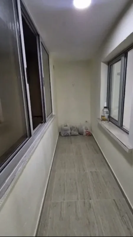 Tirane, jepet me qera apartament 1+1 Kati 4, 410 € 