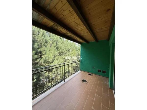 Bulqize, shitet ambjent biznesi Kati 4, 11.782 m² 1.000.000 € (Bulqizë, Dibër)