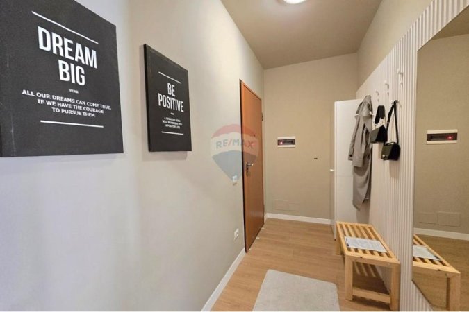 Tirane, jepet me qera apartament 1+1 Kati 4, 85 m² 830 € (9 Katëshet, Tiranë)