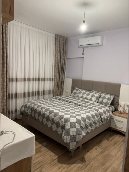 Tirane, jepet me qera apartament 2+1+Ballkon Kati 9, 100 m² 650 € (ish fusha aviacionit)