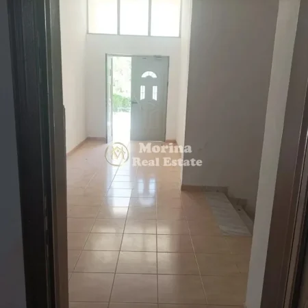 Tirane, shitet ambjent biznesi Kati 1, 100 m² 140.000 € (Fresk)