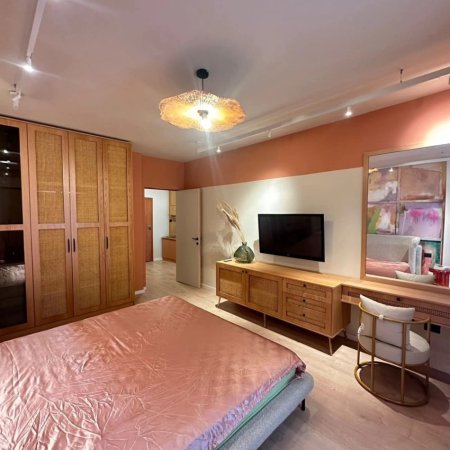 Tirane, jepet me qera apartament 1+1 Kati 4, 65 m² 1.000 € (Kompleksi Square 21.)