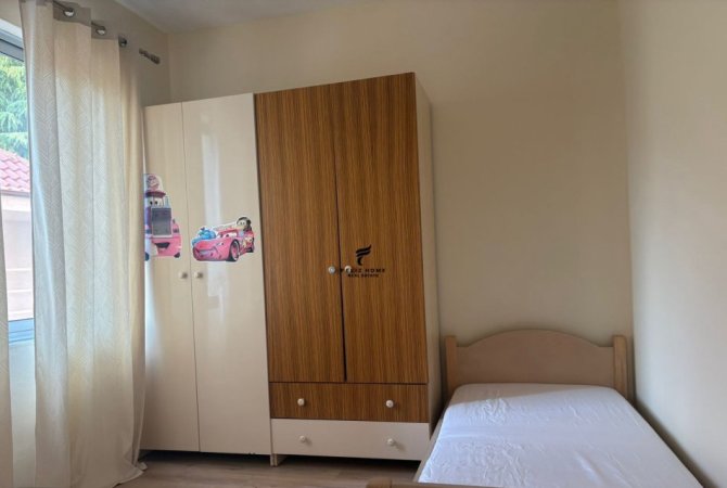 Tirane, jepet me qera apartament 2+1 Kati 2, 90 m² 600 € (PALLATI BRIGADAVE)