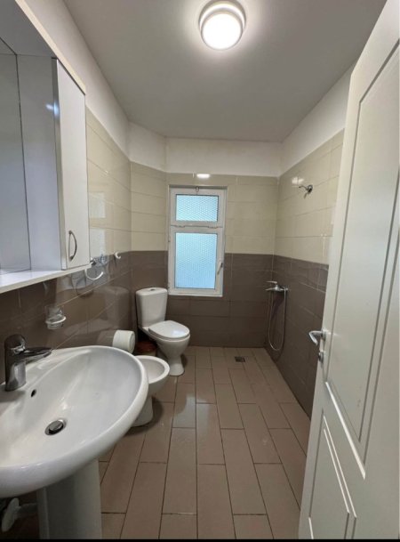 Tirane, shitet apartament 2+1 Kati 2, 73 m² 130.000 € (OXHAKU)