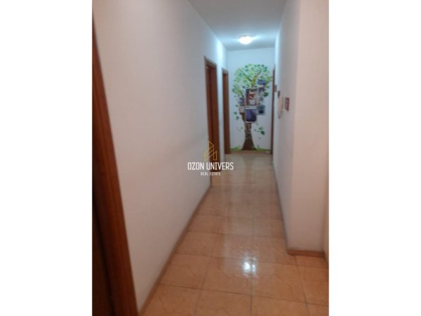 Tirane, jepet me qera apartament 2+1+Ballkon Kati 2, 94 m² 1.000 € (Drejtoria e Policisë Tirana, Albania)