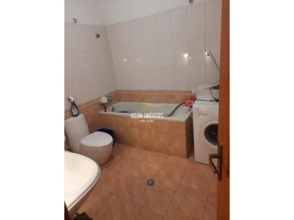 Tirane, jepet me qera apartament 2+1+Ballkon Kati 2, 94 m² 1.000 € (Drejtoria e Policisë Tirana, Albania)