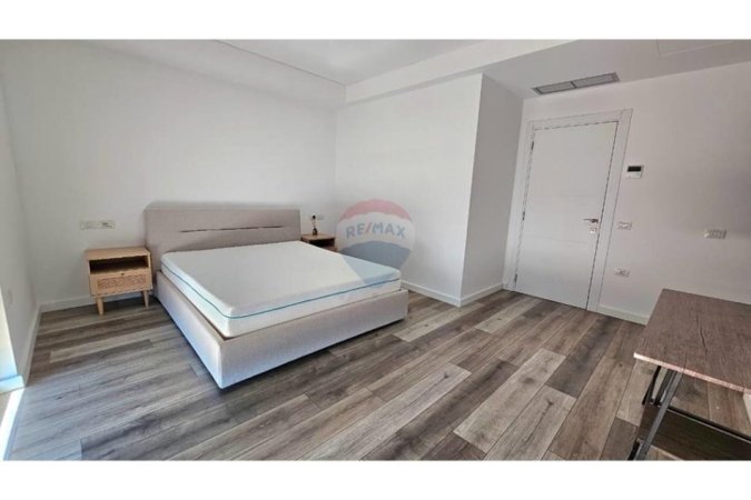 Tirane, jepet me qera Vile 3+1 , 198 m² 2.300 € (TEG, Tiranë)