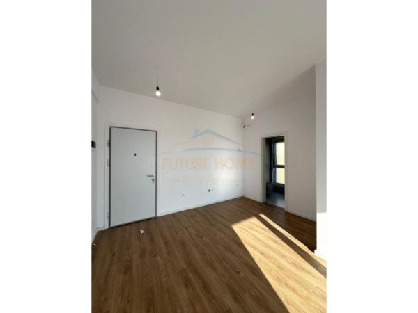Tirane, shitet apartament 1+1+Ballkon Kati 2, 49 m² 80.000 € (Fresku)