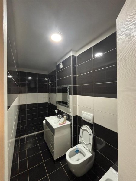 Jepet me qera apartament 2+1+Ballkon , 80 m² 700 € (Kompleksi Magnet, 21 Dhjetori)