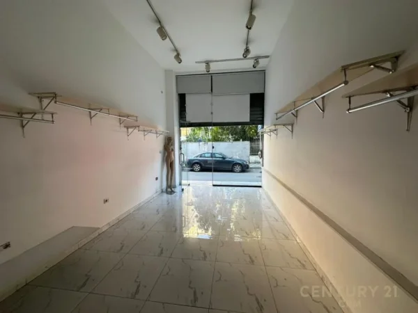 Tirane, shes dyqan Kati 0, 45 m² 185.000 € 