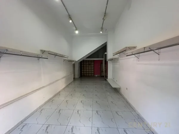 Tirane, shes dyqan Kati 0, 45 m² 185.000 € 