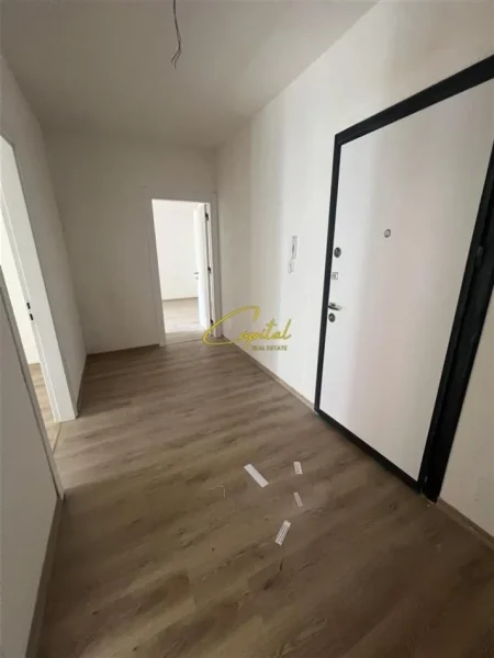Tirane, jepet me qera zyre Kati 3, 116 m² 800 € (RRUGA JORDAN MISJA)