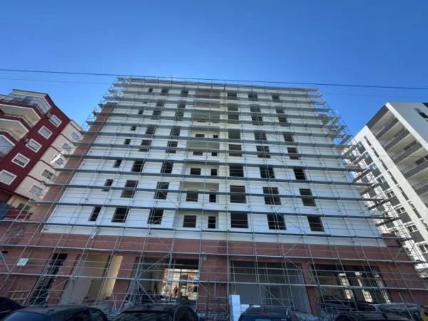 Tirane, shitet apartament 2+1+Aneks+Ballkon Kati 1, 100 m² 120.000 € (PASKUQAN)