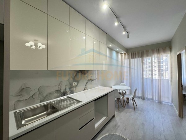 Tirane, shitet apartament 1+1 Kati 5, 53 m² 89.000 € (Unaza e Re)