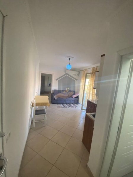 Durres, jepet me qera apartament 1+1 Kati 3, 56 m² 300 € 