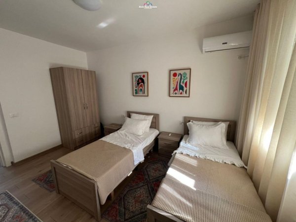 Tirane, jepet me qera apartament 2+1 Kati 1, 90 m² 950 € (qender)