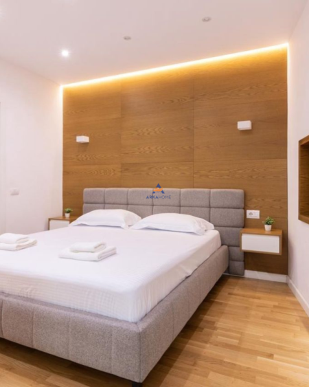 Tirane, shitet apartament 2+1+Ballkon Kati 2, 105 m² 260.000 € (Zogu Zi)