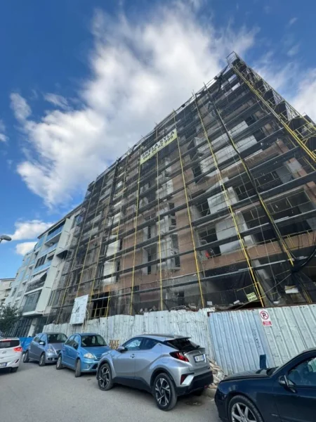 Tirane, shitet apartament 3+1+Aneks+Ballkon Kati 3, 179 m² 320.000 € (LIQENI I THATE)