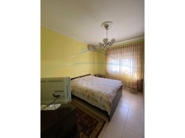 Tirane, shitet apartament Kati 5, 106 m² 185.000 € (RRUGA BARDHYL)