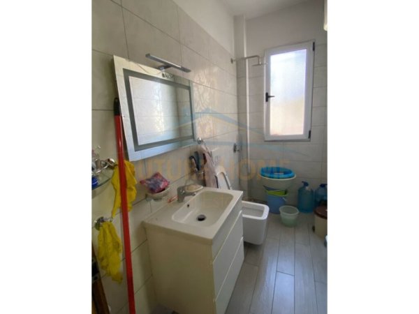 Tirane, shitet apartament Kati 5, 106 m² 185.000 € (RRUGA BARDHYL)
