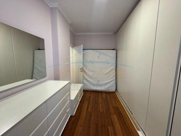 Tirane, shitet apartament Kati 3, 73 m² 203.000 € (SELVIA)