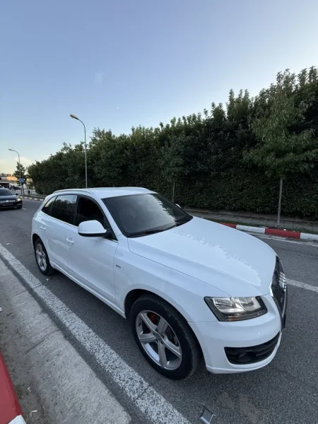 Tirane, shes makine audi Nafte, automatik Klima 250.000 km 9.000 €