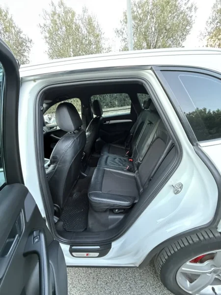 Tirane, shes makine audi Nafte, automatik Klima 250.000 km 9.000 €