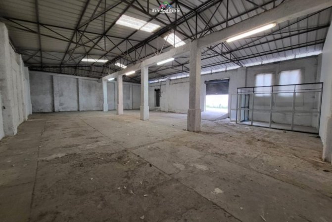 Tirane, jepet me qera magazine , 300 m² 1.300 € (Rruga Hamdi Pepo)