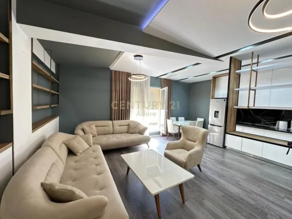 Tirane, jepet me qera apartament 3+1 Kati 6, 140 m² 1.400 € (Kodra e Diellit)