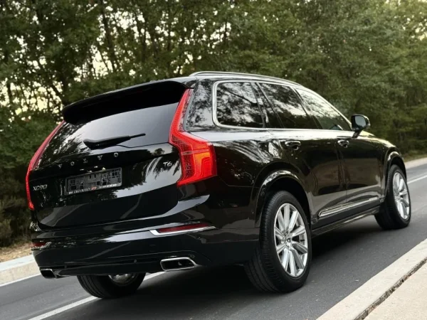 Tirane, shes makine Volvo Xc90 Benzin, e zeze automatik Klima 150.000 km