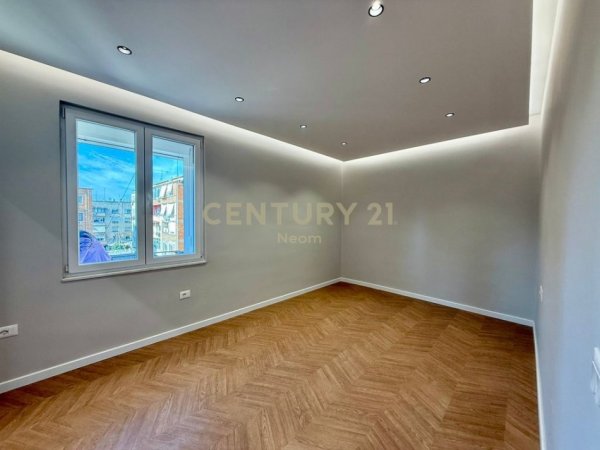 Tirane, shes apartament 2+1 Kati 4, 90 m² 255.000 € (Myslym Shyri)