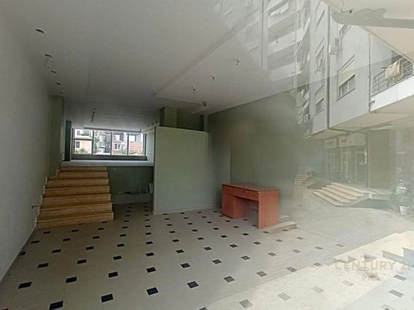 Tirane, shes ambjent biznesi Kati 0, 71 m² 138.000 € (Vila L)