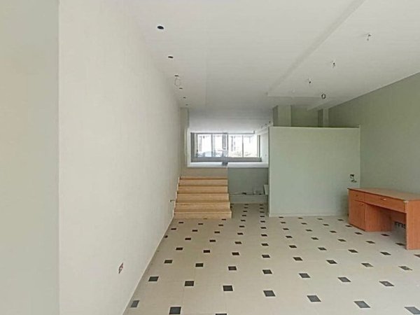 Tirane, shes ambjent biznesi Kati 0, 71 m² 138.000 € (Vila L)