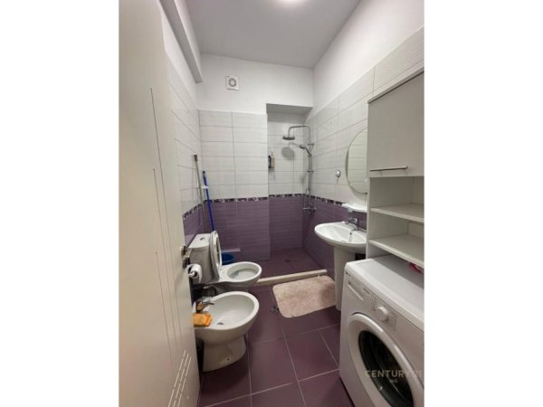 Tirane, jepet me qera apartament 1+1 Kati 2, 66 m² 600 € (Kompleksi Magnet)