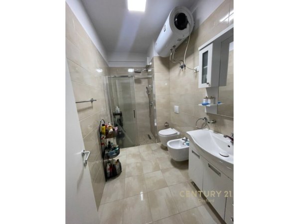 Tirane, shes apartament 2+1 Kati 2, 114 m² 217.000 € (Kompleksi Green City)