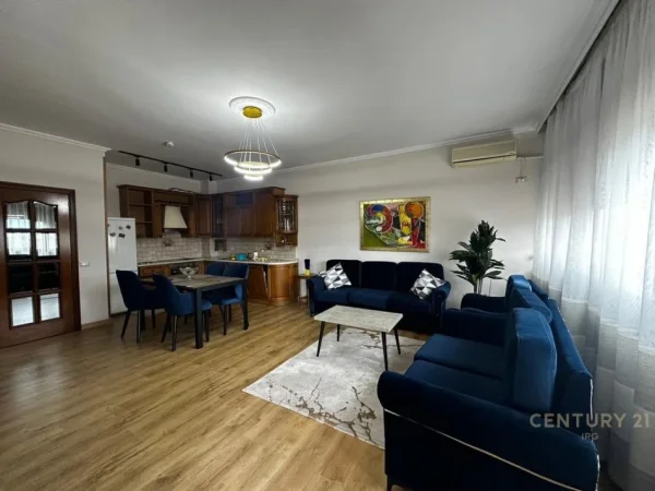Tirane, jepet me qera apartament 2+1 Kati 5, 120 m² 900 € (Shallvaret)