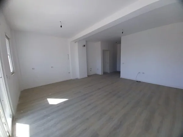Tirane, shitet apartament 3+1+2+2 Ballkone Kati 8, 144 m² 230.352 € (E88 Construction, Kupola)