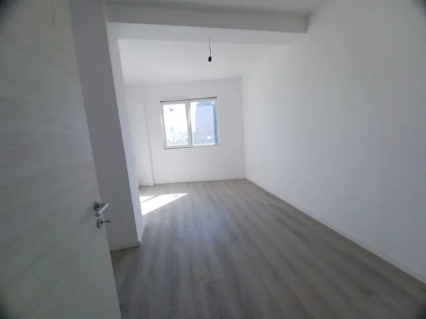 Tirane, shitet apartament 3+1+2+2 Ballkone Kati 8, 144 m² 230.352 € (E88 Construction, Kupola)