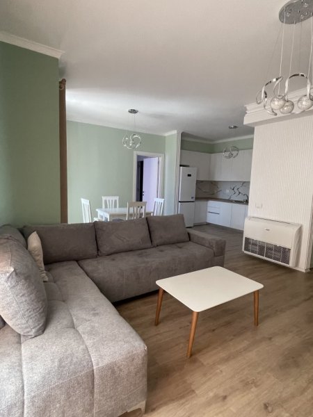 Tirane, jepet me qera apartament 2+1+Ballkon+Post parkimi, Kati 4, 1.200 € (Rruga Myslym Shyri)