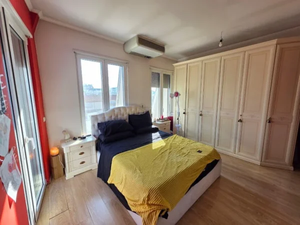 Tirane, shitet apartament Kati 6, 129 m² 230.000 €