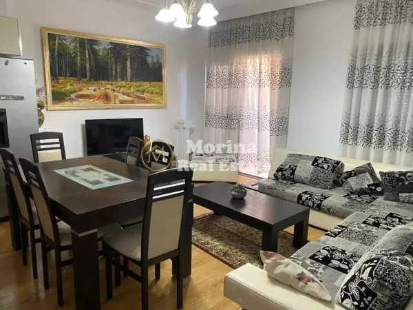 Tirane, jepet me qera apartament 2+1 Kati 4, 100 m² 550 € (Don Bosko)