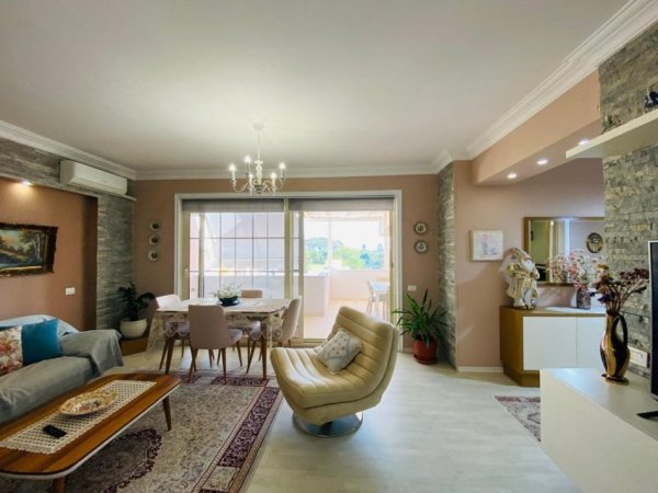 Durres, shitet apartament 2+1+Ballkon Kati 6, 120 m² 150.000 € 